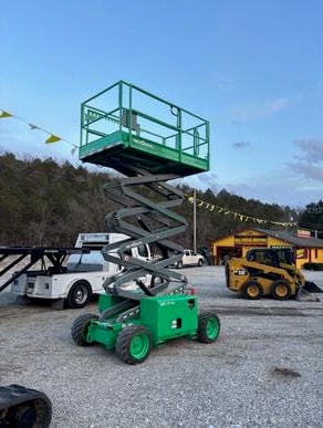 2017 Skyjack Scissor Lift